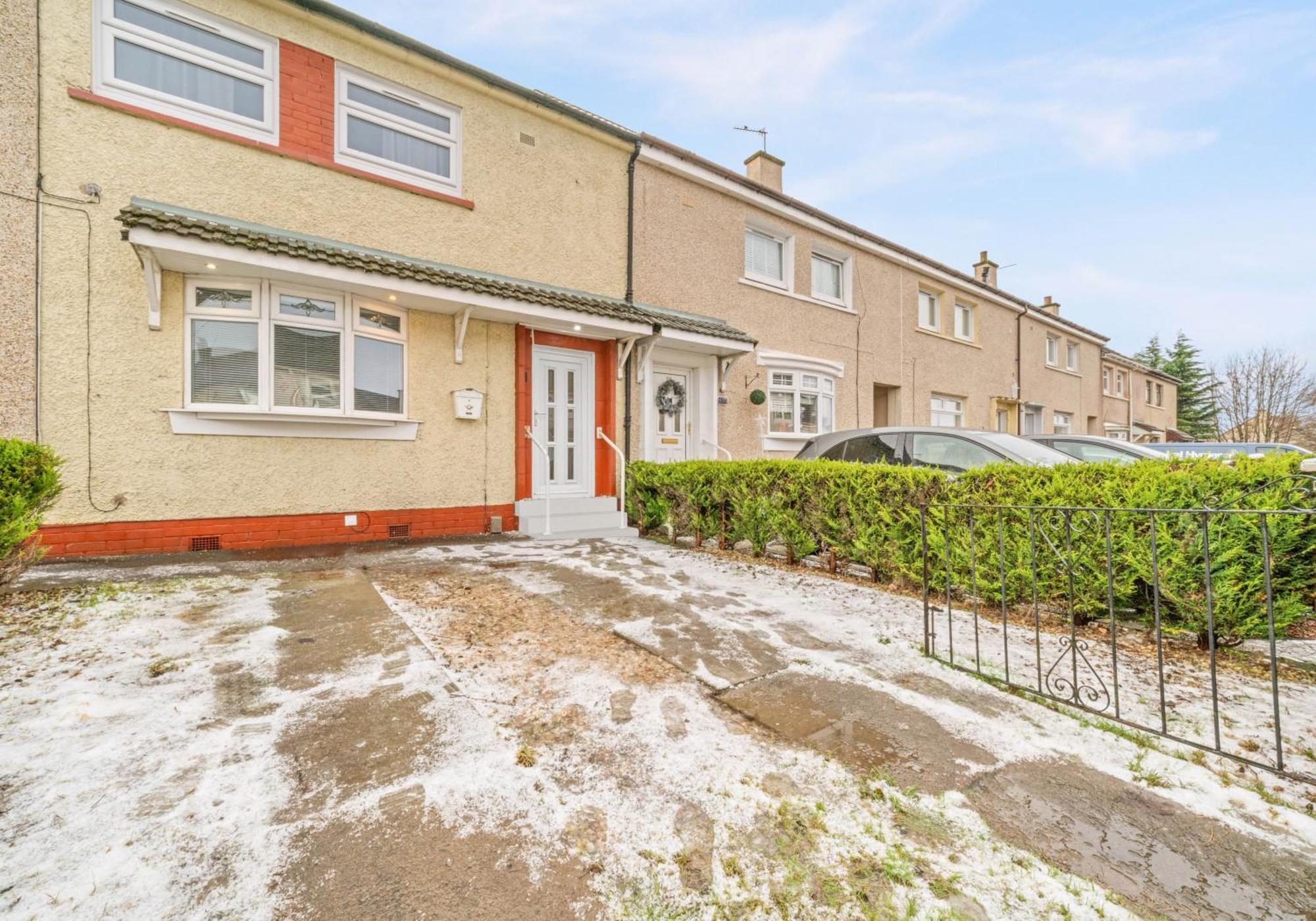 West End House By Klass Living Bellshill Exterior photo